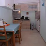 Lucy's Comfy In Town Centre By The Sea Apartamento *