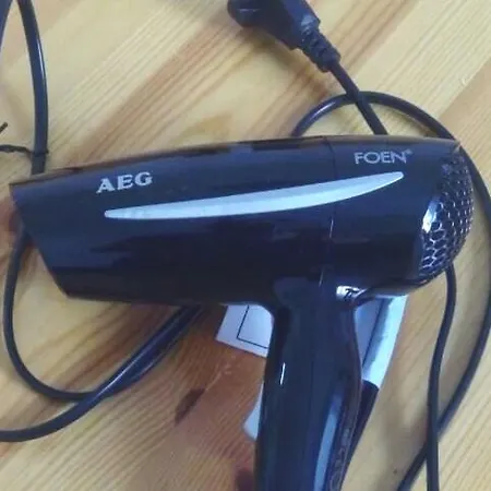 Lucy's Comfy In Town Centre By The Sea