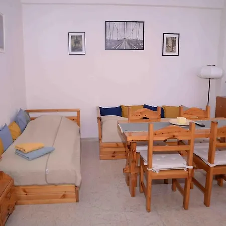 Lucy's Comfy In Town Centre By The Sea Appartement