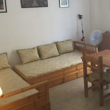 Lucy's Comfy In Town Centre By The Sea Διαμέρισμα Λουτράκι