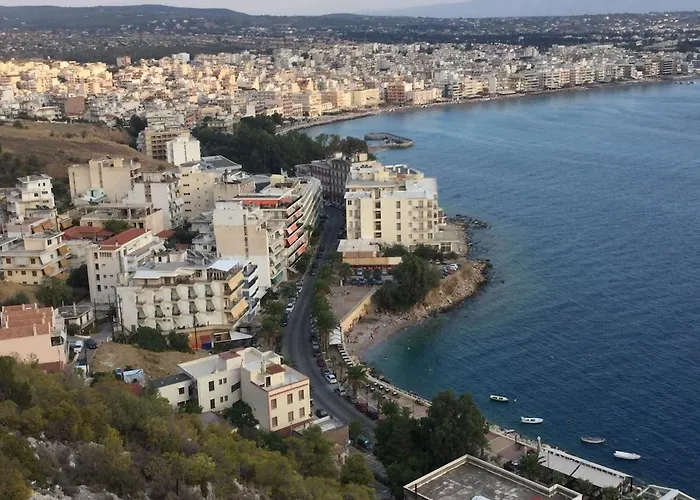 Apartamento Lucy's Comfy In Town Centre By The Sea Loutráki