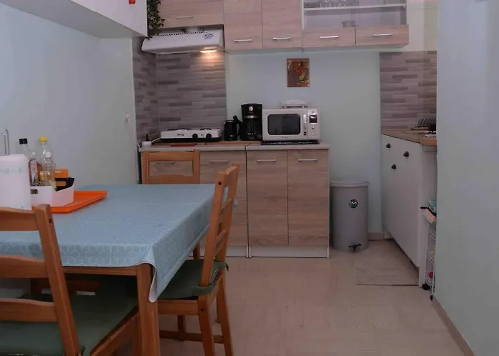 Lucy's Comfy In Town Centre By The Sea Apartamento *