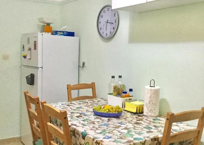 Lucy's Comfy In Town Centre By The Sea Loutráki