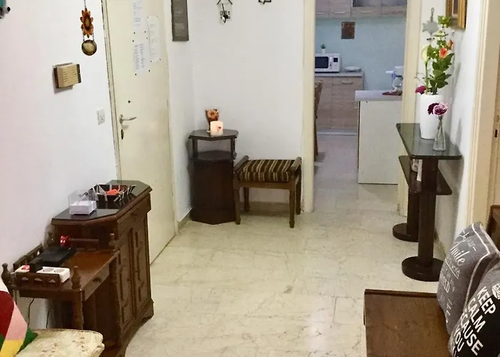 Apartamento Lucy's Comfy In Town Centre By The Sea Loutráki