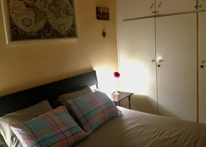 Lucy's Comfy In Town Centre By The Sea * Loutráki